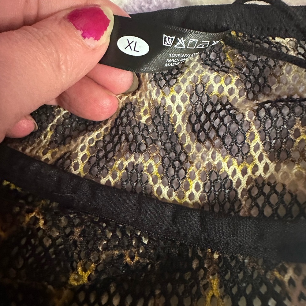 Killstar leopard print fishnet short sleeve - Picture 3 of 3